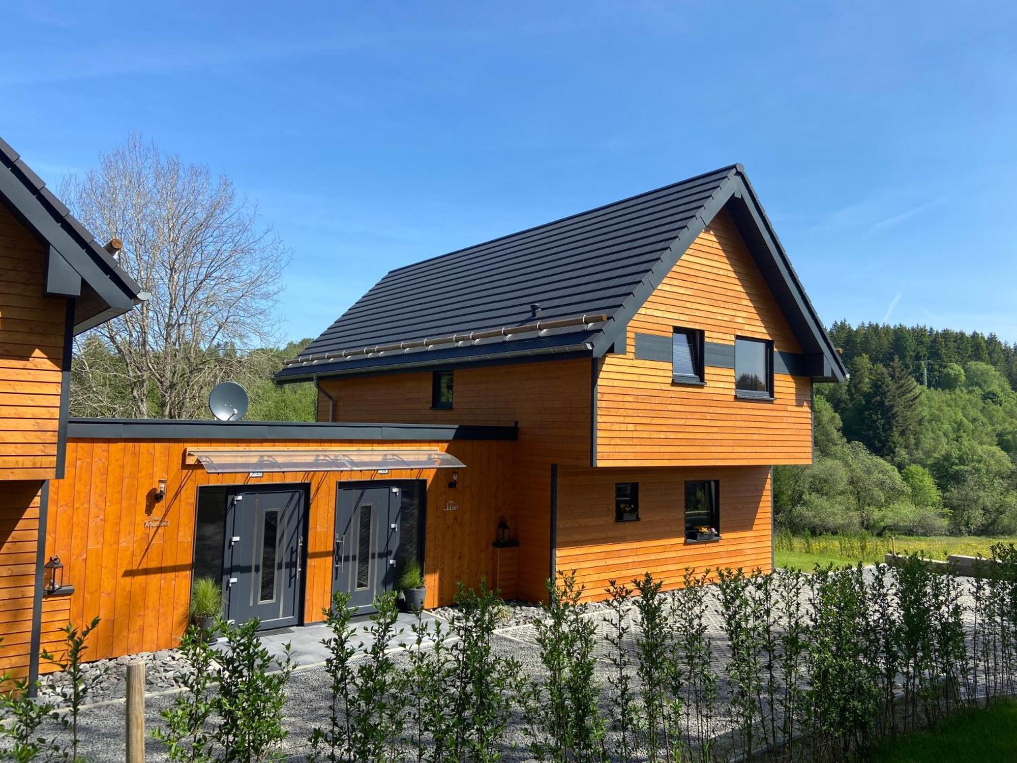 Urlaub Am Schwarzbach Mit Sauna Und Whilpool Butgenbach Exterior photo