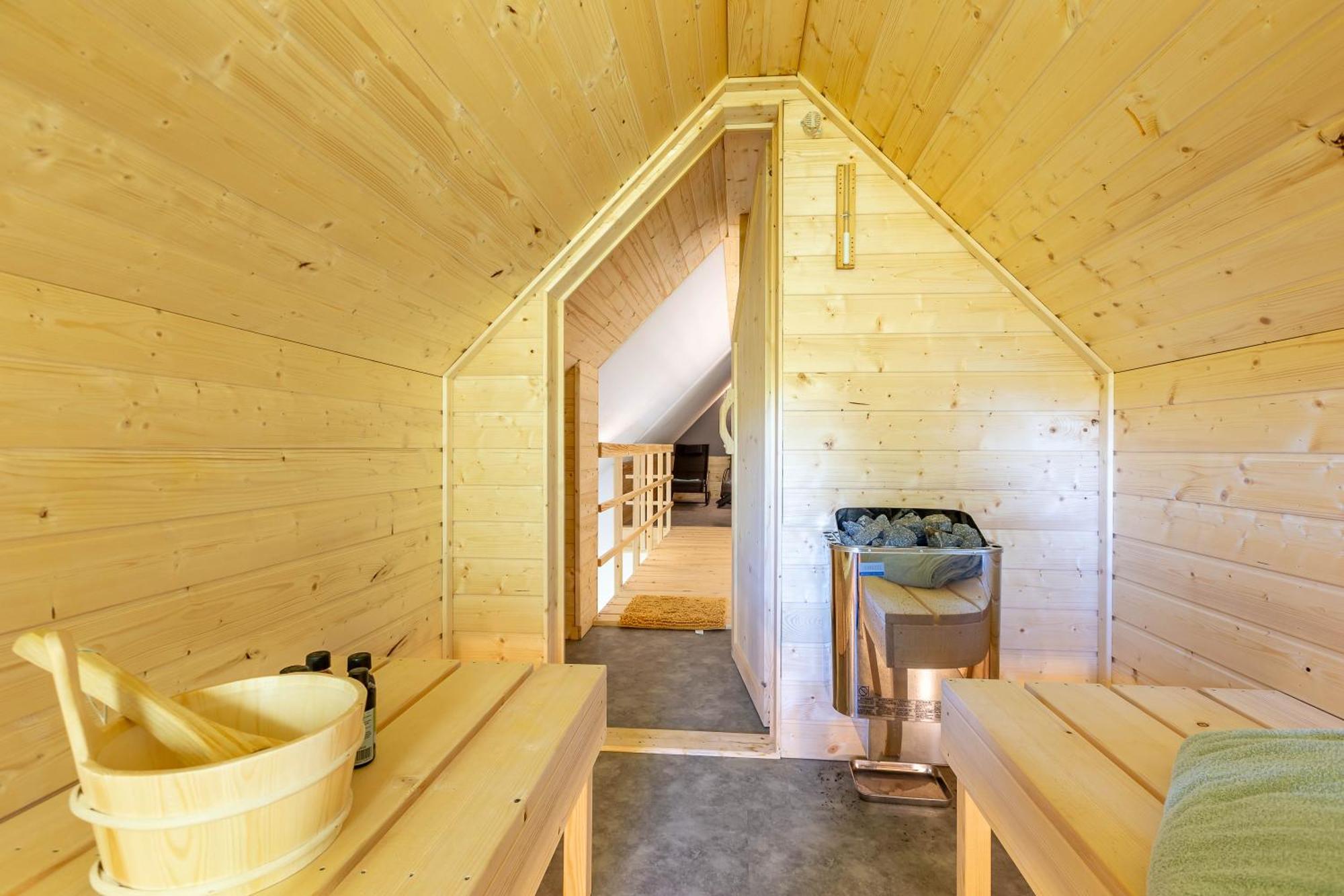 Urlaub Am Schwarzbach Mit Sauna Und Whilpool Butgenbach Exterior photo